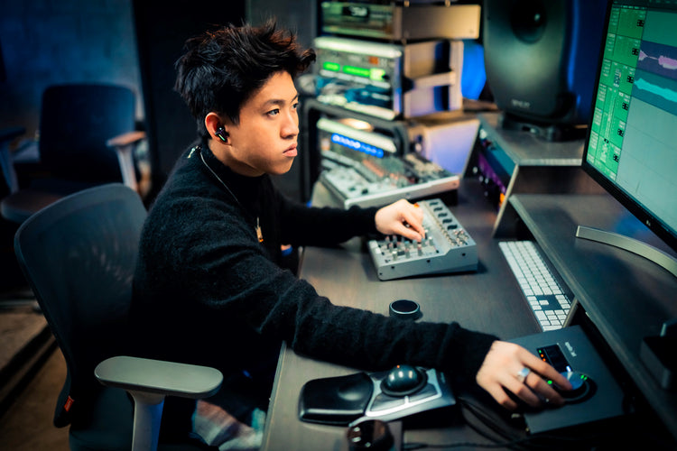 Tai nghe AM Cyberblade